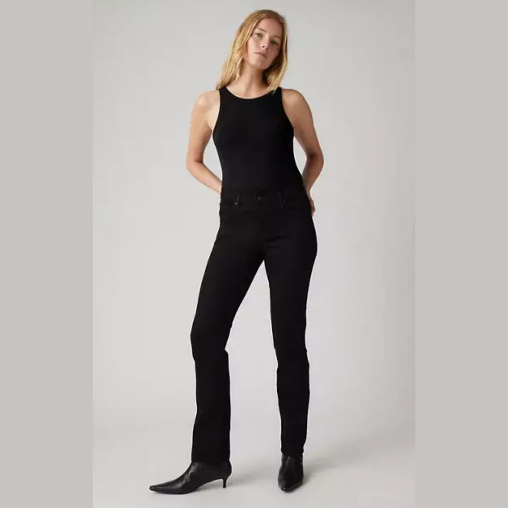 Levi's Women's shaping slim black jeans